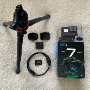 GoPro Hero7 Black + 128 micro-sd & FLEX Tripod